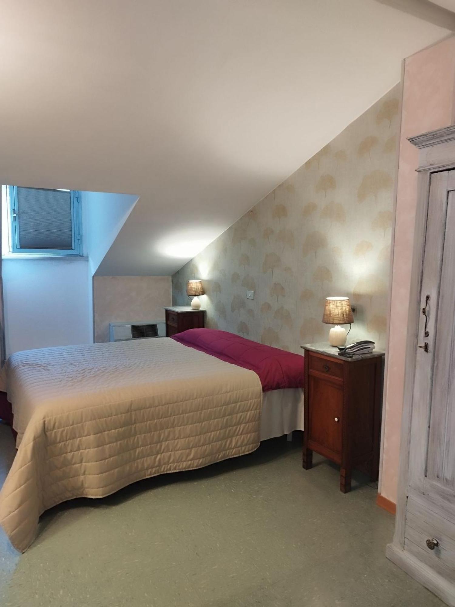 Hotel Pineta Ristorante Country House In Fabriano Campodonico  Buitenkant foto
