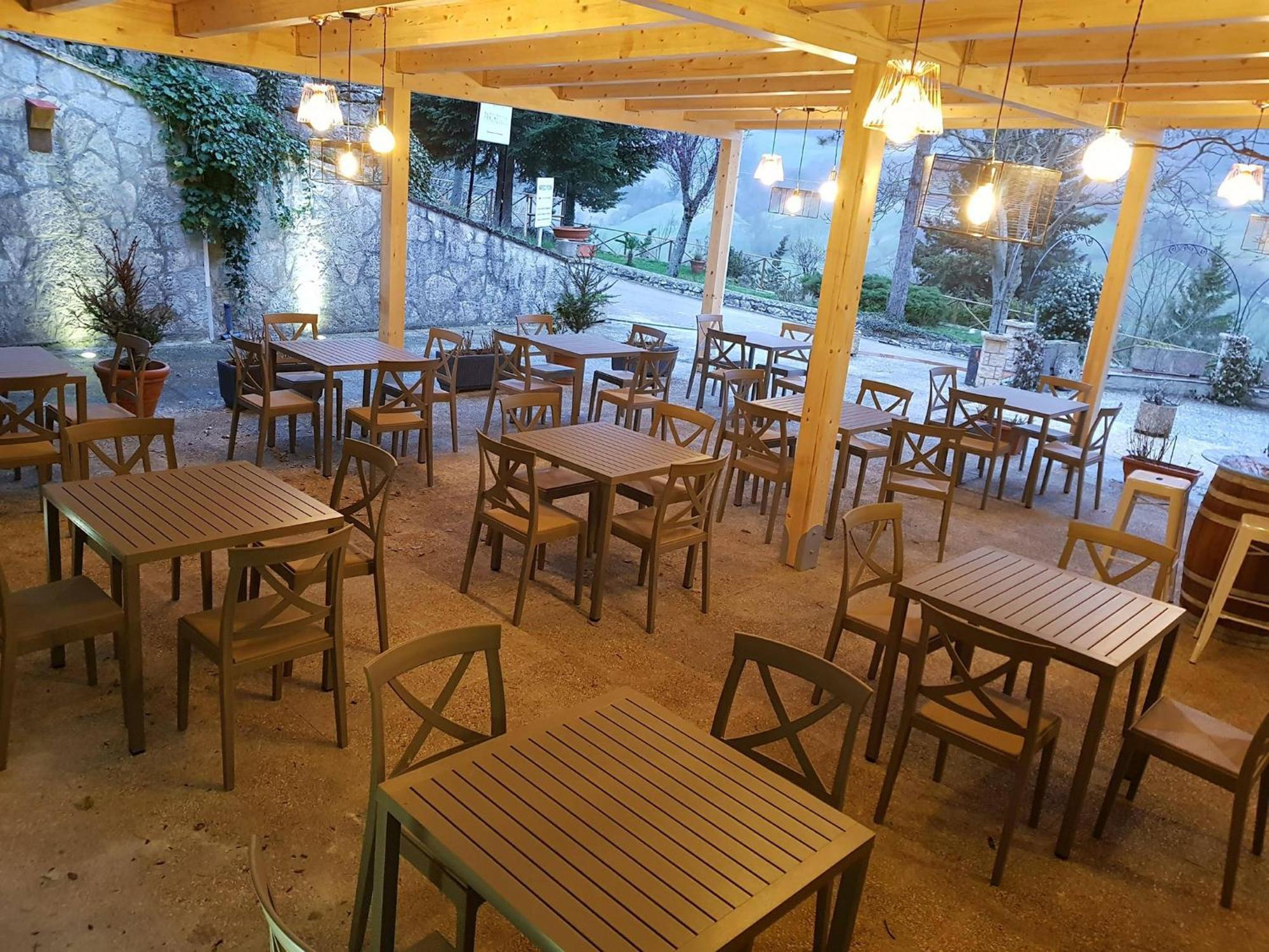 Hotel Pineta Ristorante Country House In Fabriano Campodonico  Buitenkant foto